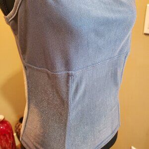 Sparking blue L'Equipe crop top, '90s style